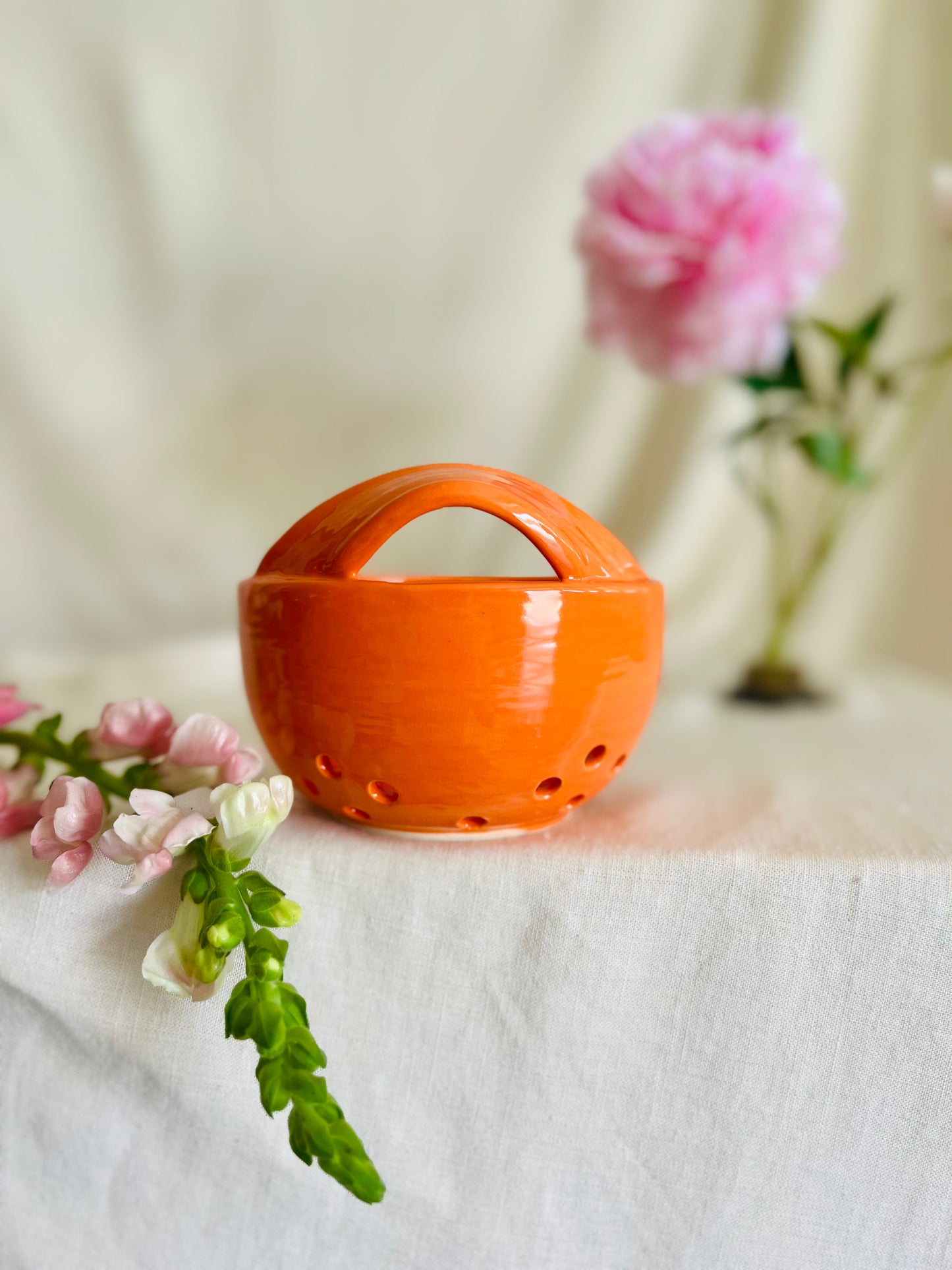 Berry Basket: orange