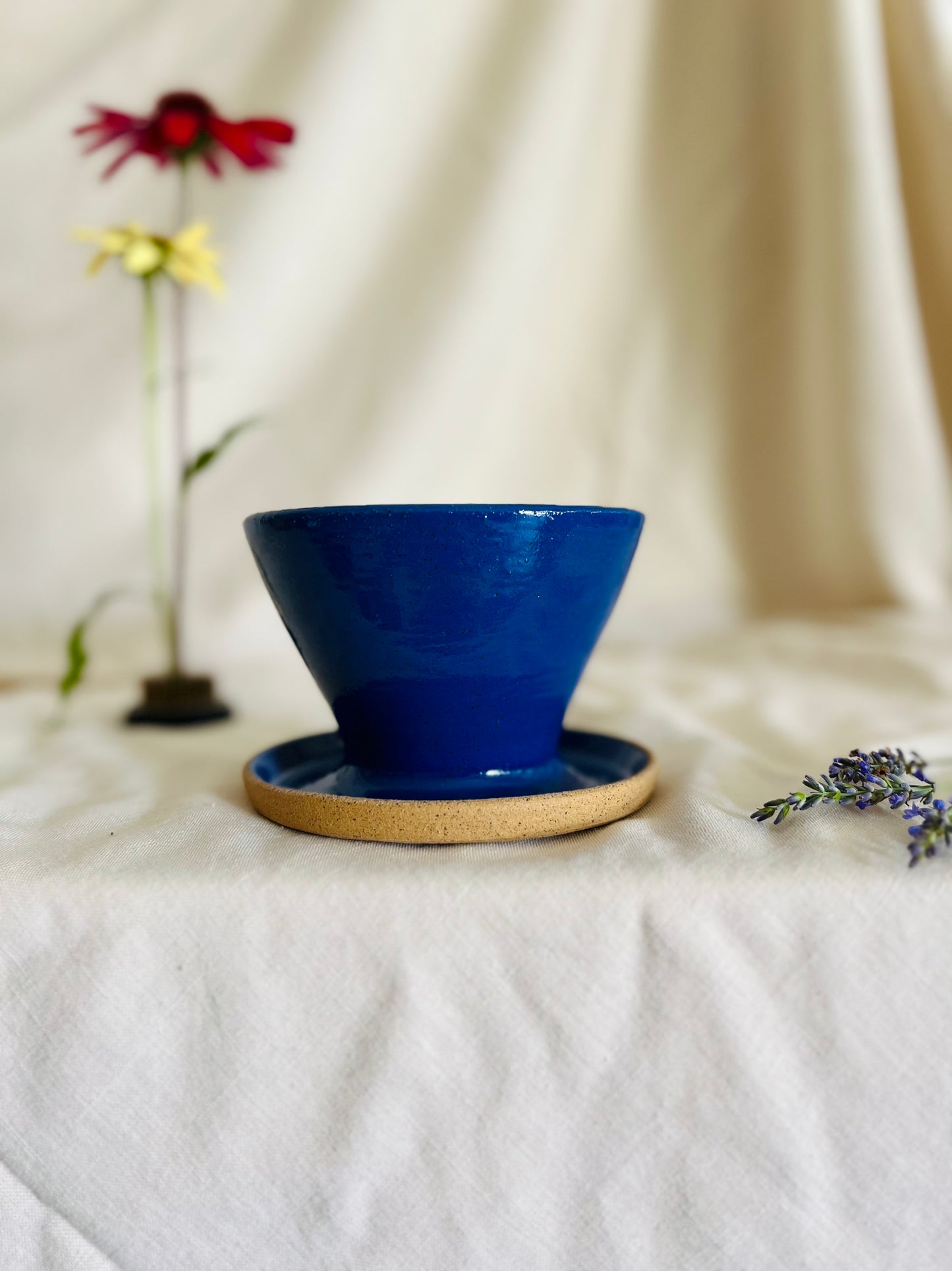 Coffee Pour Over: blue gloss