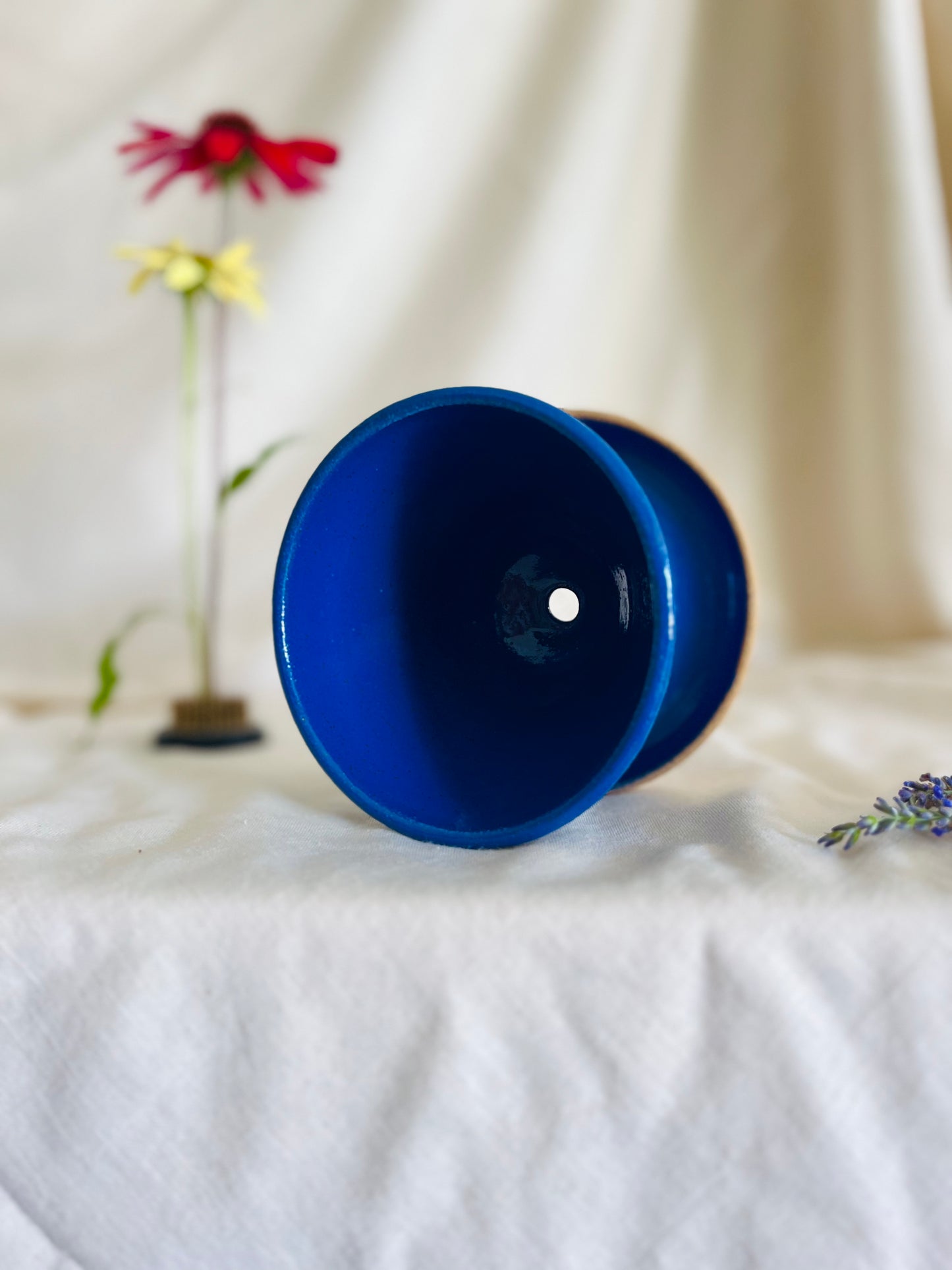 Coffee Pour Over: blue gloss