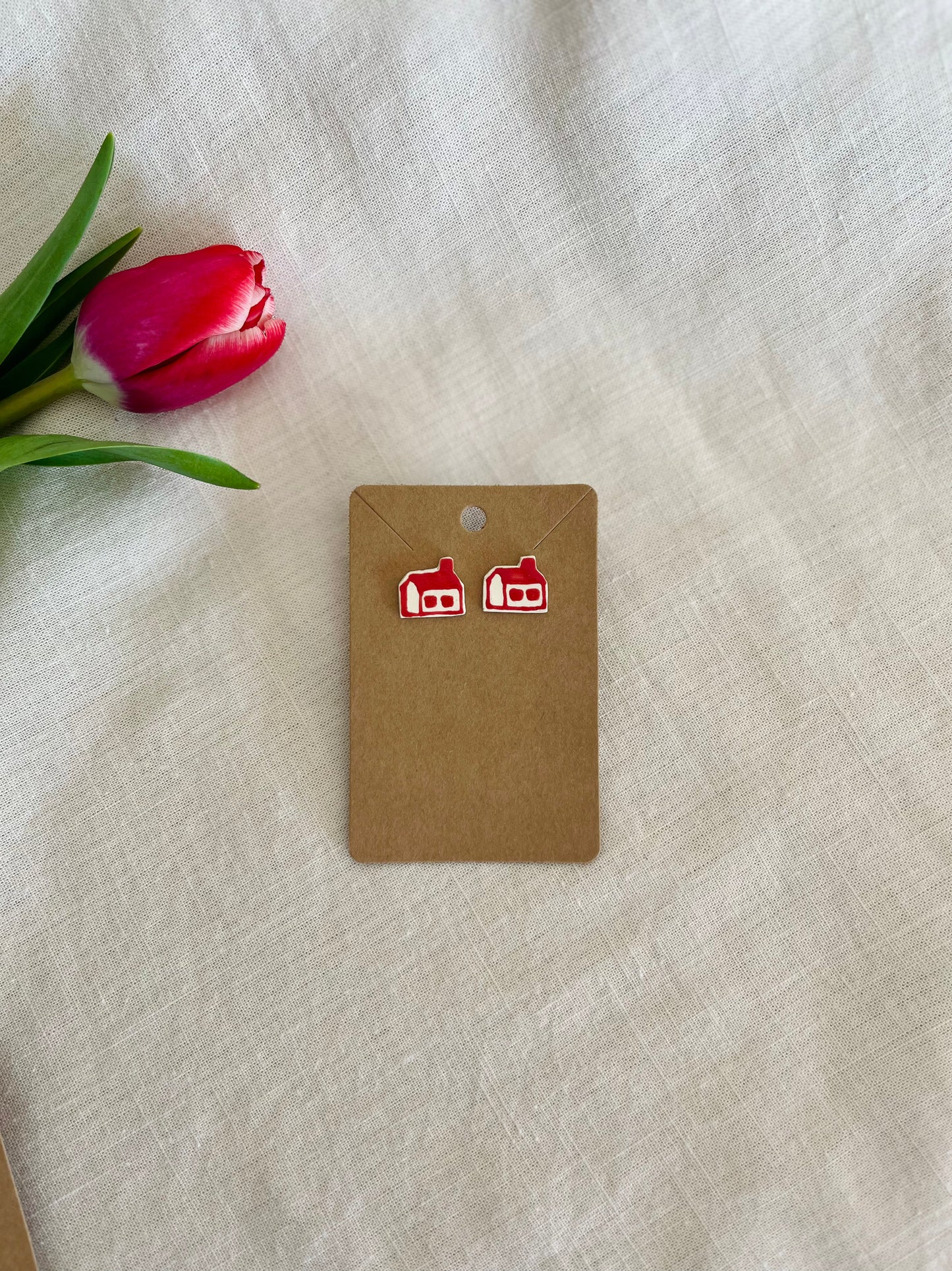 Earrings: houses (stud)