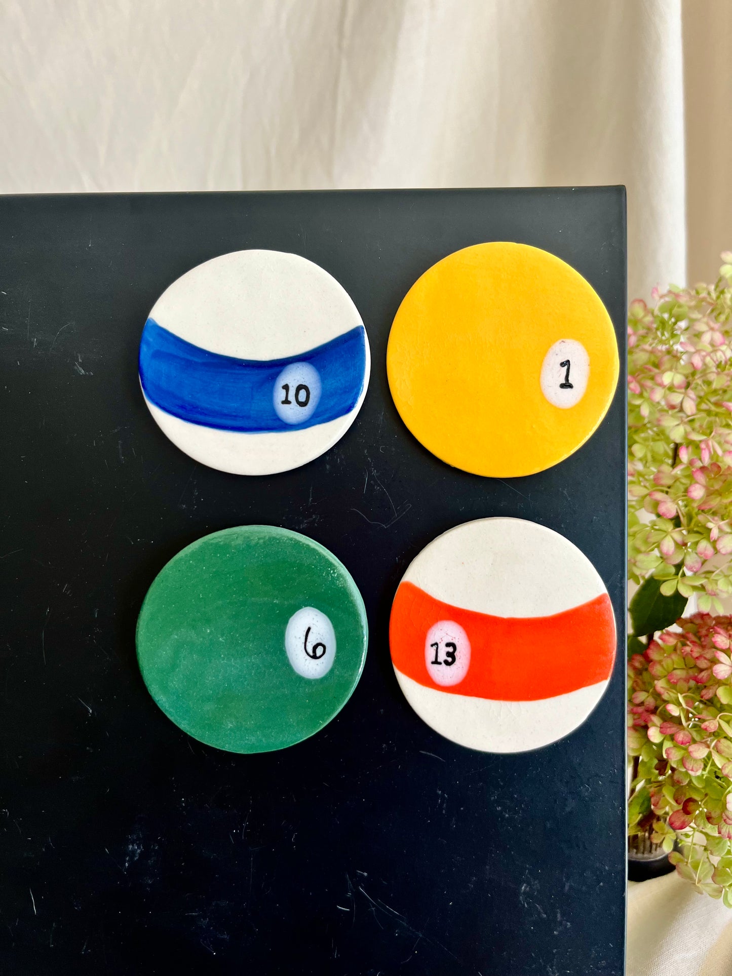 Magnets: pool balls