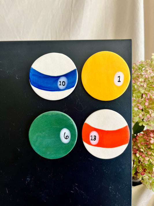 Magnets: pool balls