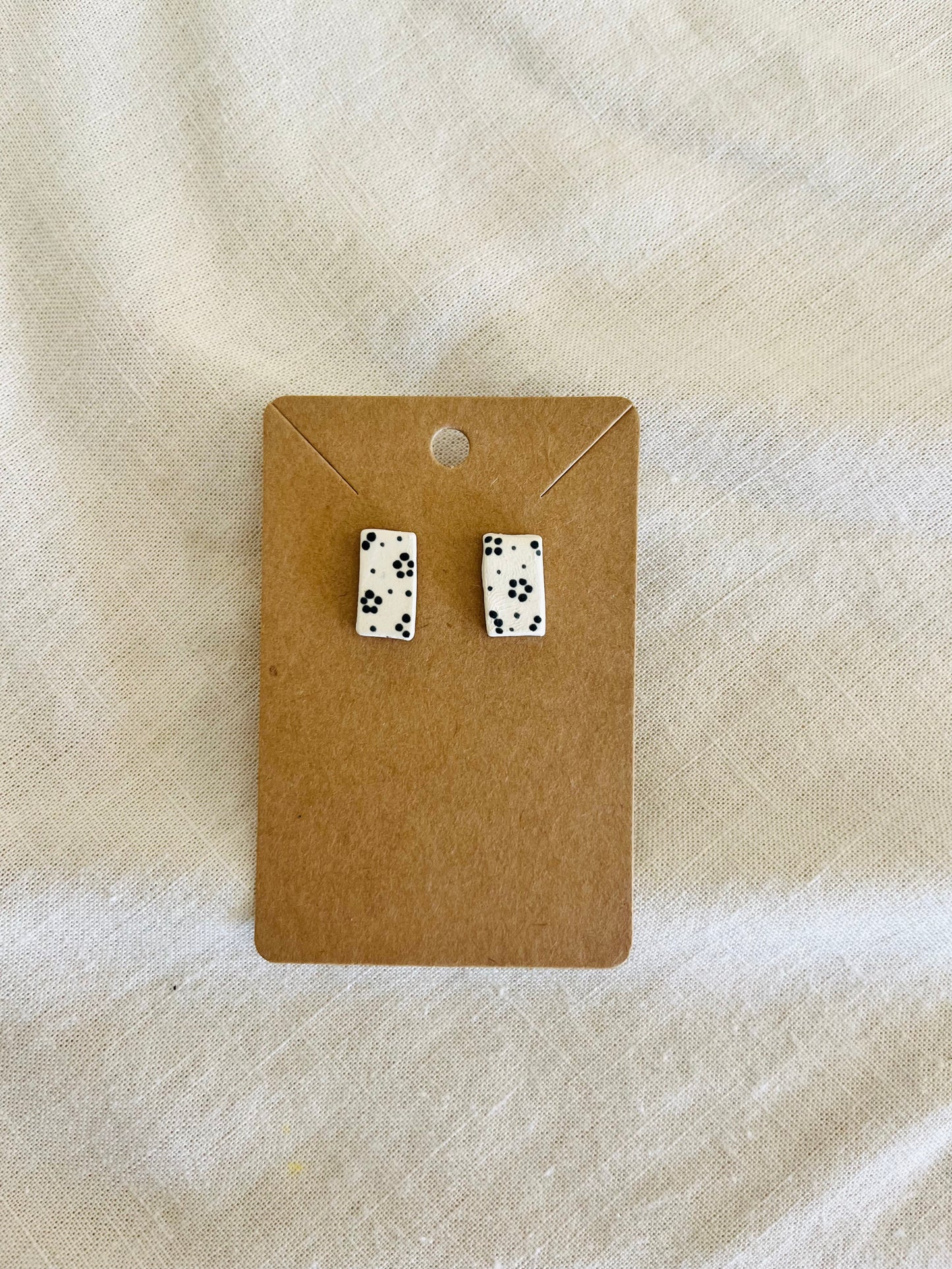 Earrings: studs