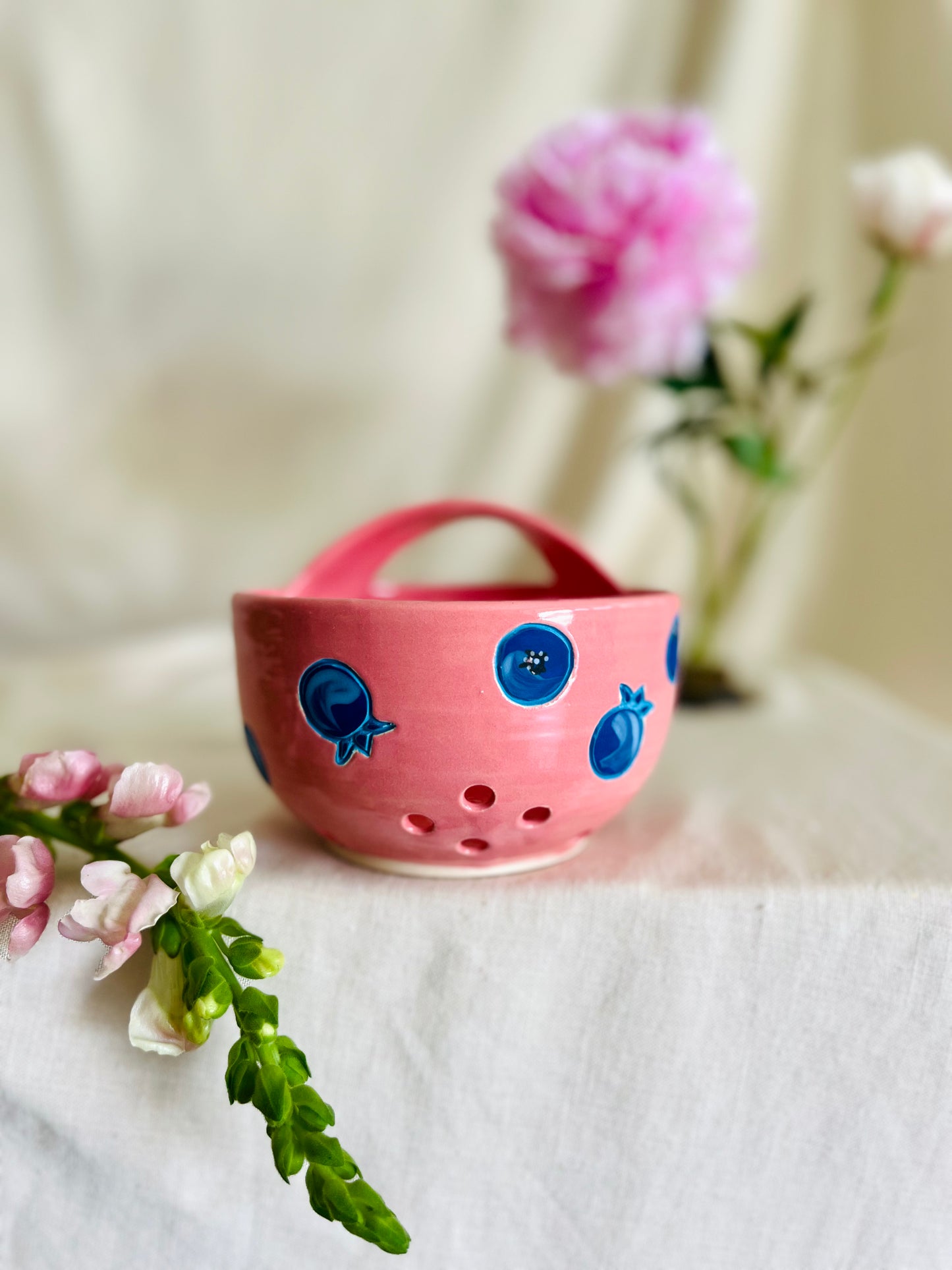 Berry Basket: blueberries