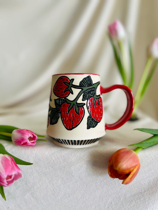 Strawberry Mug: red gloss