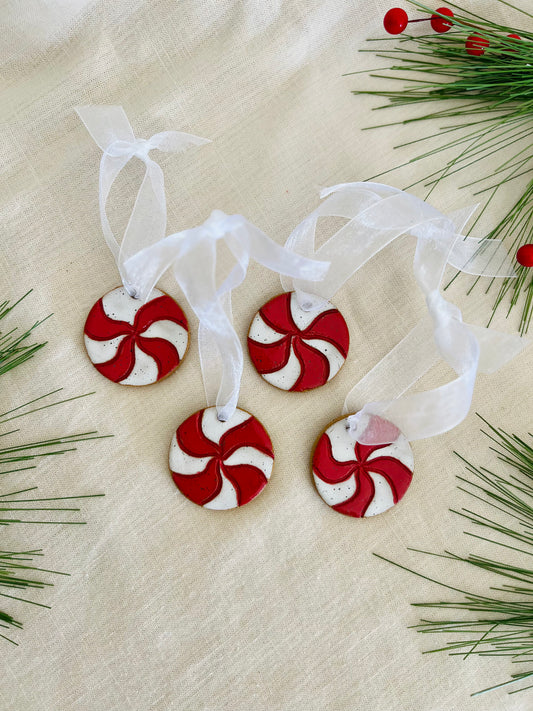 Ornament: swirl candy (set of 2)