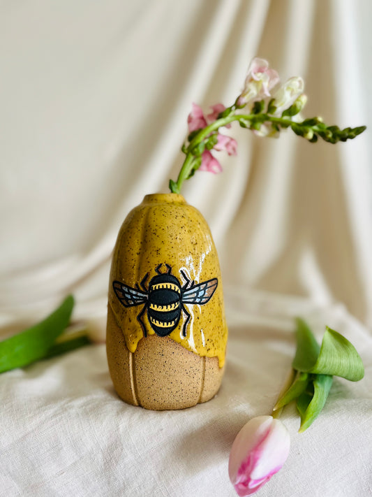 Bee Vase (small)