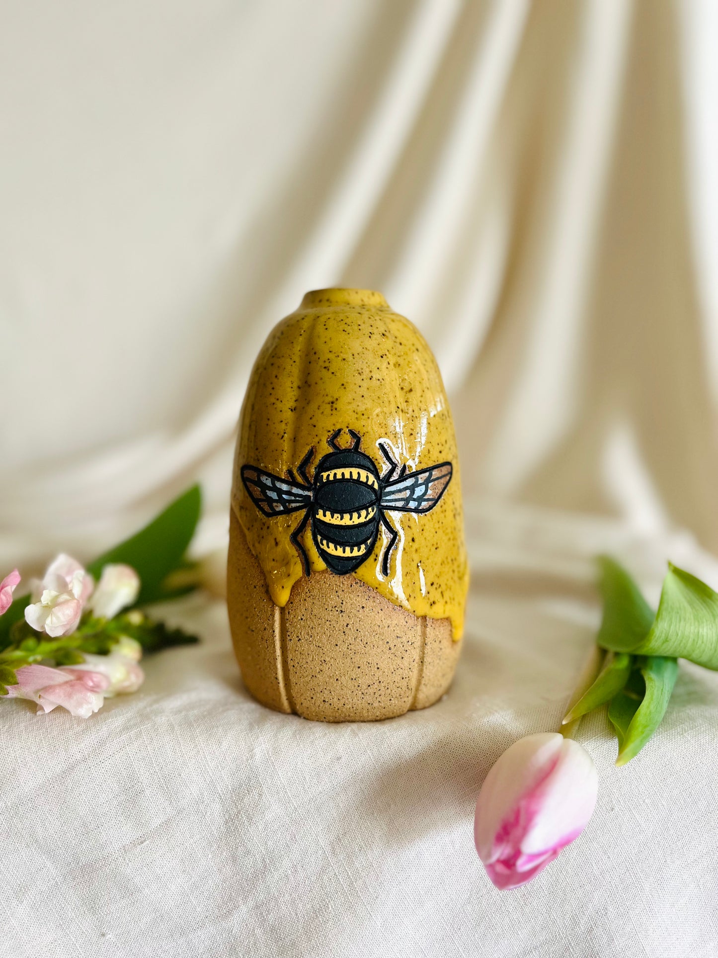 Bee Vase (small)