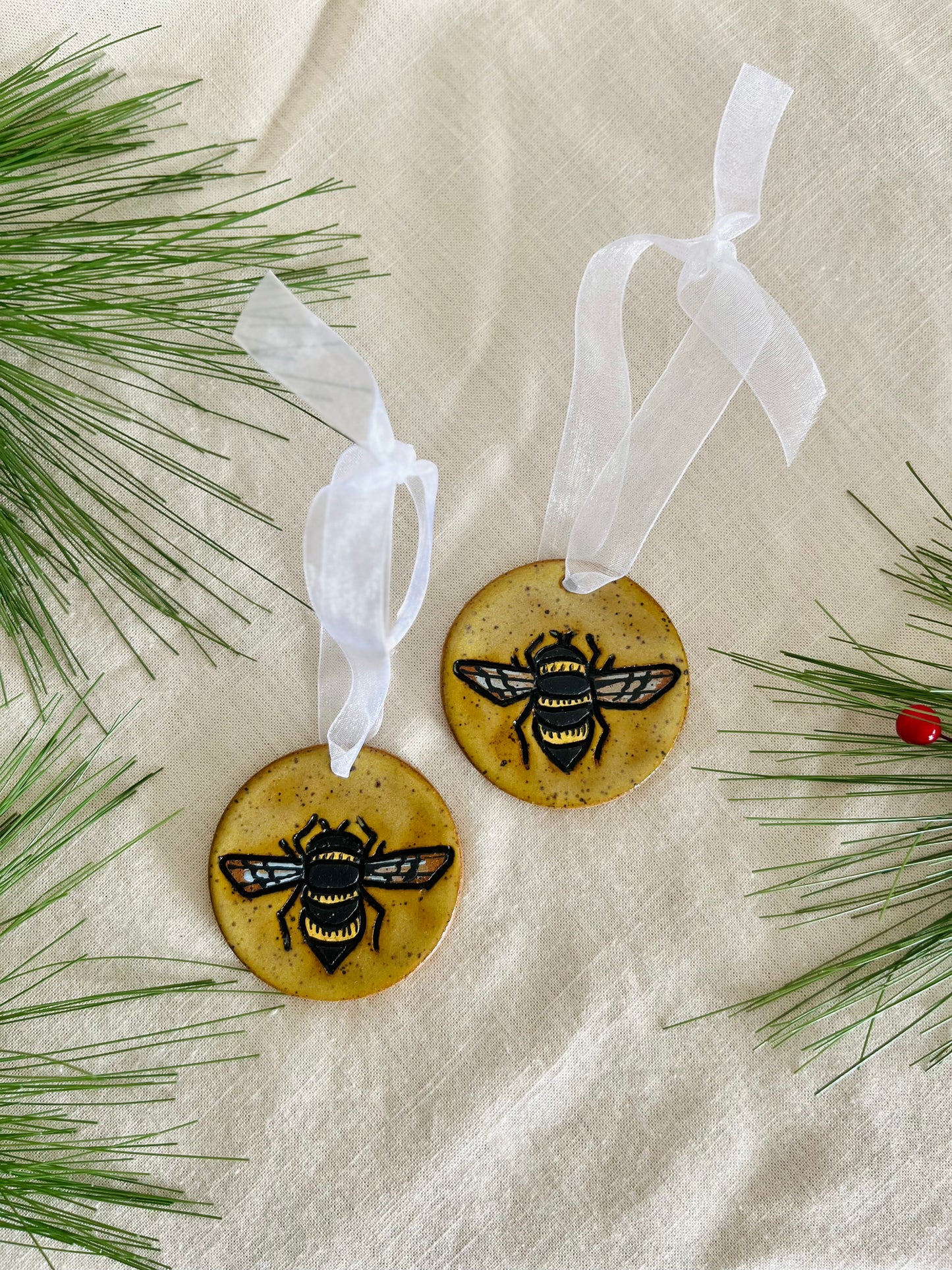 Ornament: bee