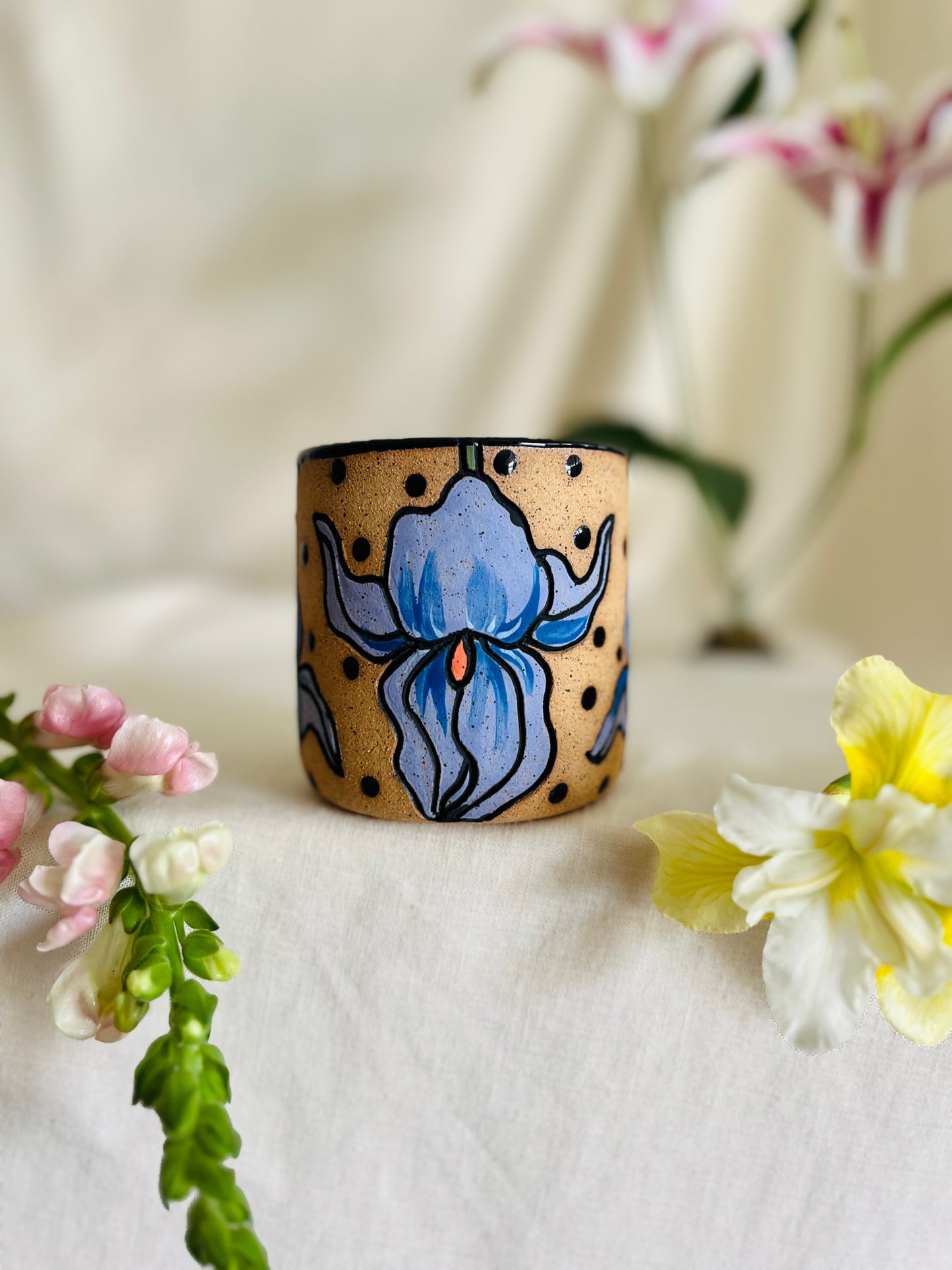 Iris Cup