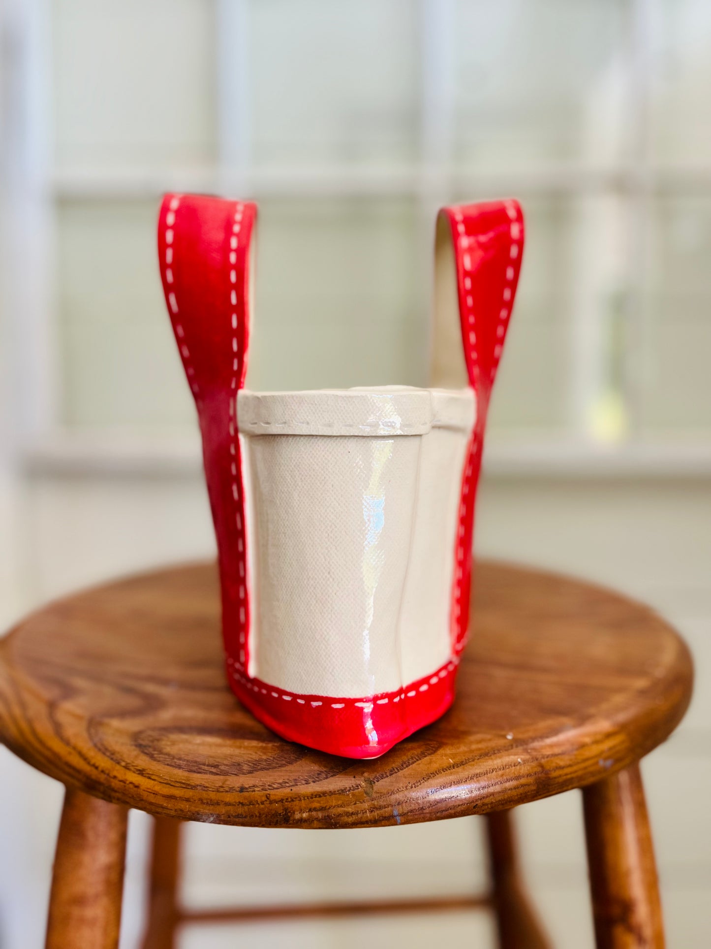 Tote Bag Vase: medium red